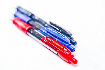 �� PILOT SUPER GRIP MEDIUM