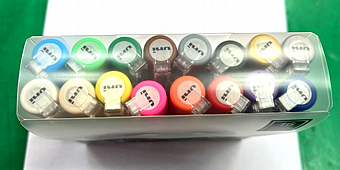 �� 16 ������ ��� ����� uni POSCA- PC-1MR